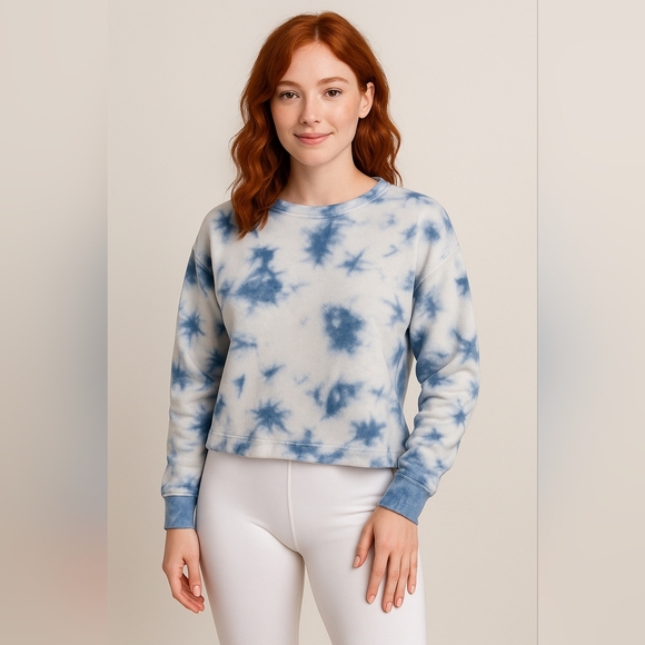 𝅺SPLENDID | NWT Blue Tie Dye Round Neck Long Sleeve Cropped Sweatshirt Size S - Picture 1 of 8